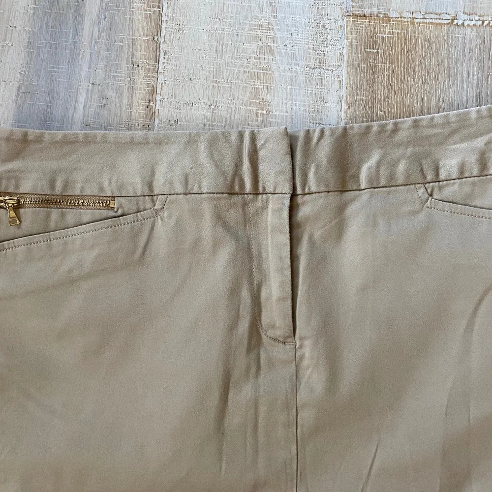 Jones New York Stretch Skirt Sz. 12 - Picture 2 of 4